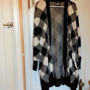 2X Lands End Black/White/Gray Open Cardigan